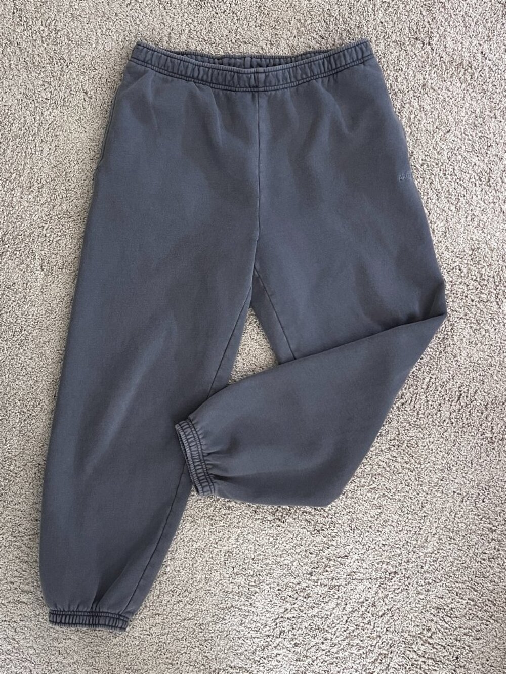 Aritzia Cozy Sweatfleece Mega Jogger Size L